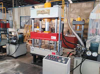 ��������С��Һ���C(j��)